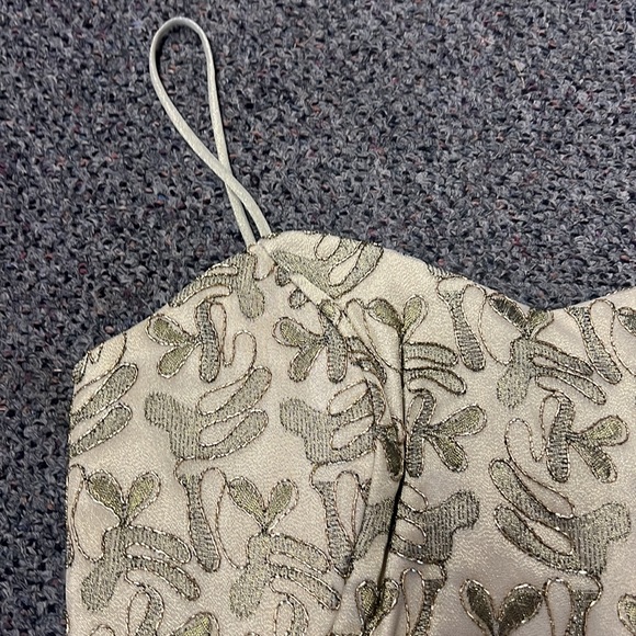 🌸3/$30🌸 FANNY | champagne/gold corset top VINTAGE - Picture 2 of 3